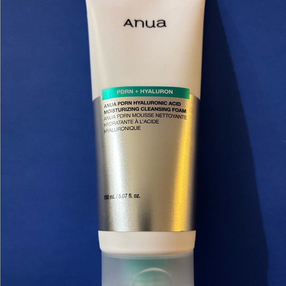 Anua PDRN Hyaluronic Acid Moisturizing Cleansing Foam — Silver/White